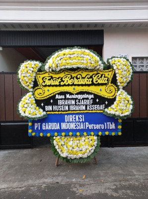 Papan Bunga Duka di Ngunut